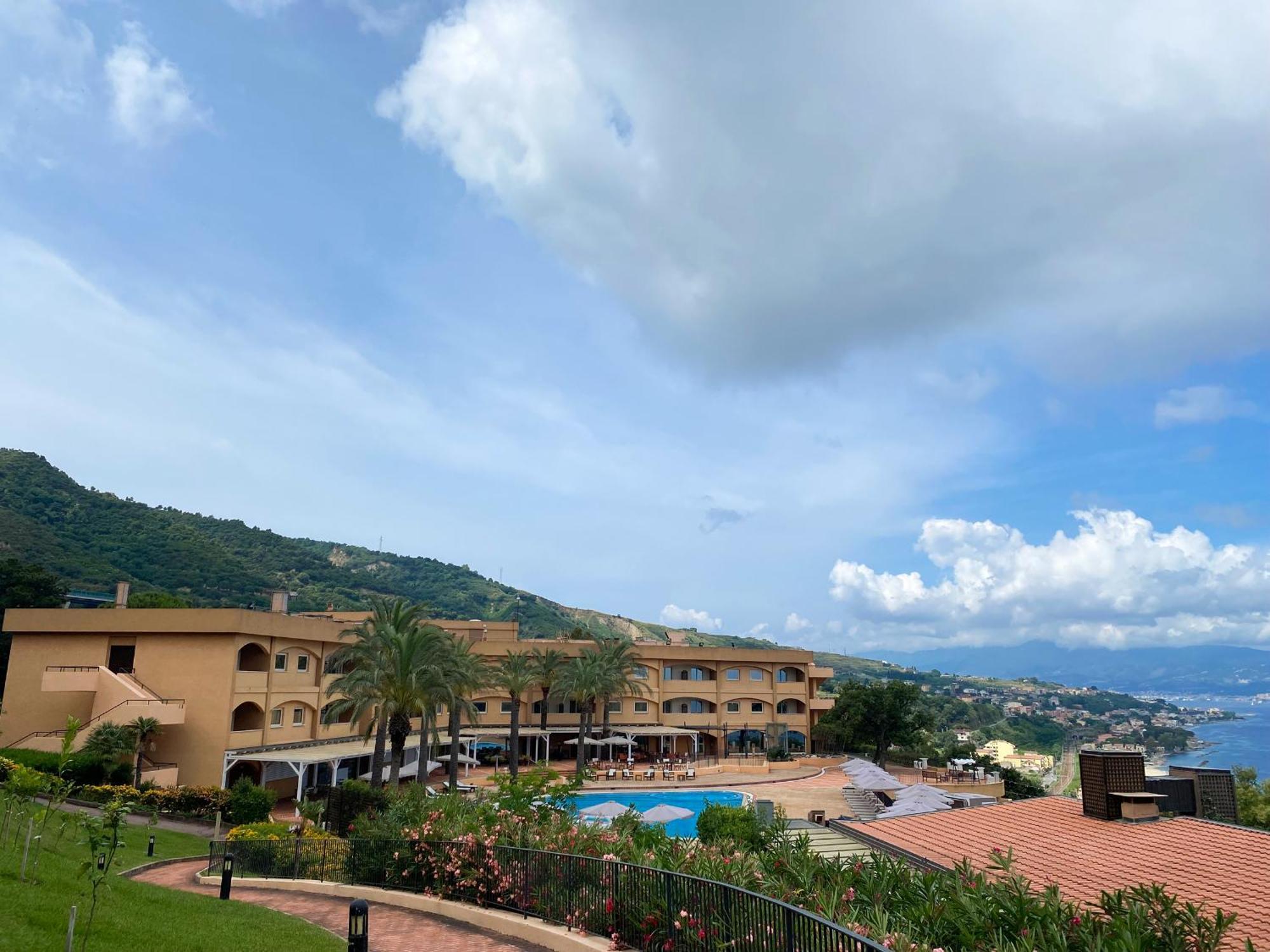 Altafiumara Resort & Spa Villa San Giovanni Exterior photo